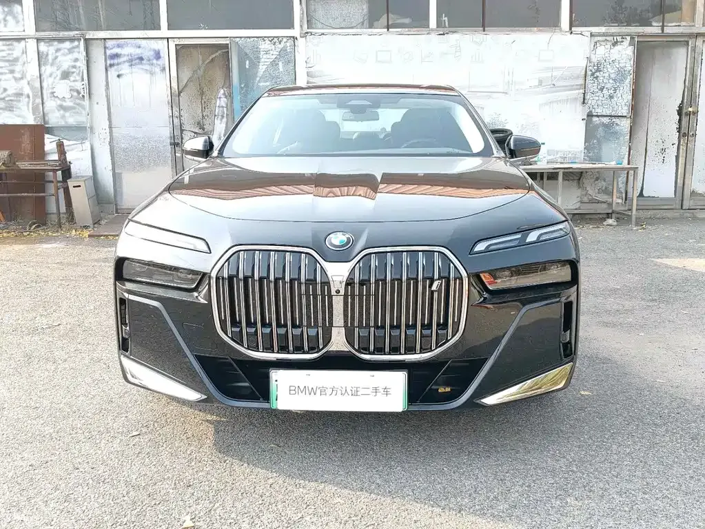 BMW i7 2025 из CN, фото 2