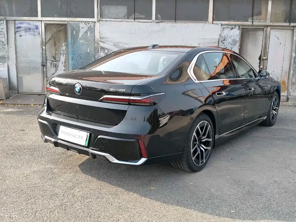 BMW i7 2025 из CN, фото 5