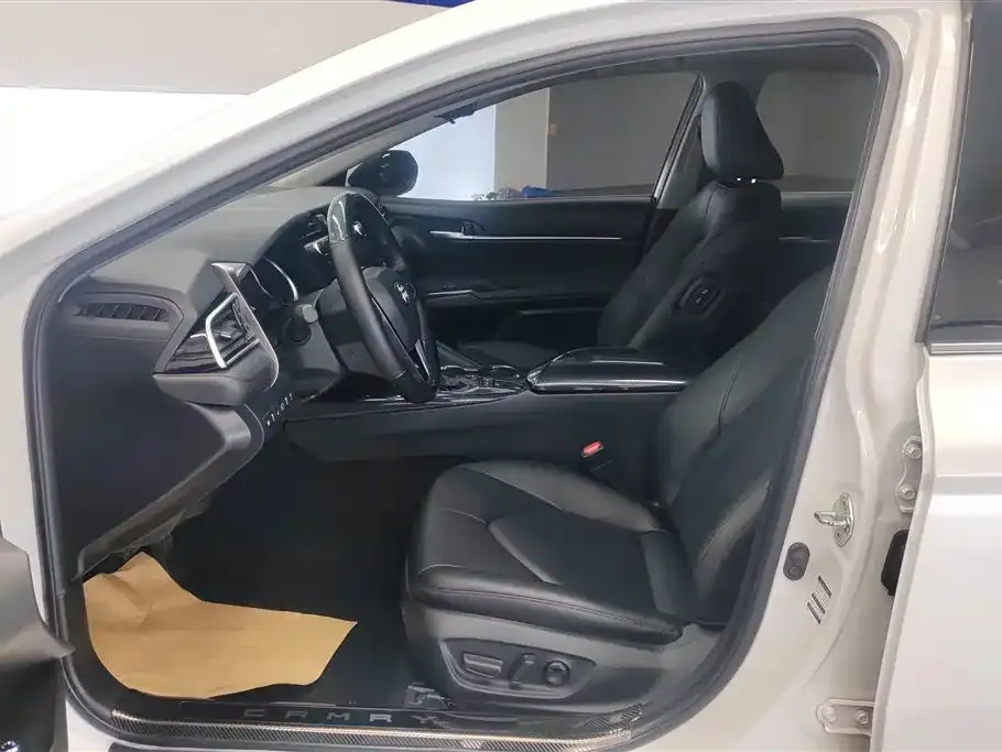 Toyota Camry 2021 из CN, фото 9