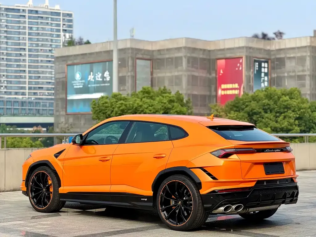 Lamborghini Urus 2025 из CN, фото 4