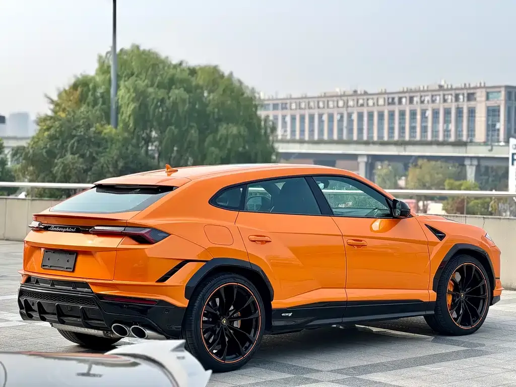 Lamborghini Urus 2025 из CN, фото 5