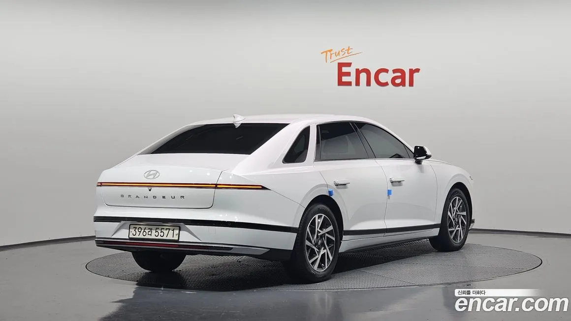 Hyundai Grandeur 2023 из KR, фото 2