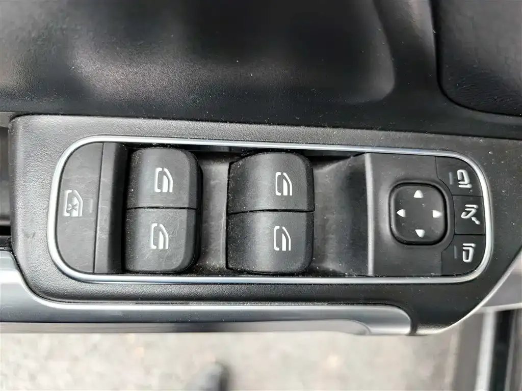 Mercedes-Benz GLB 2023 из CN, фото 4