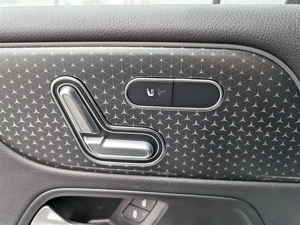Mercedes-Benz GLB 2023 из CN, фото 5