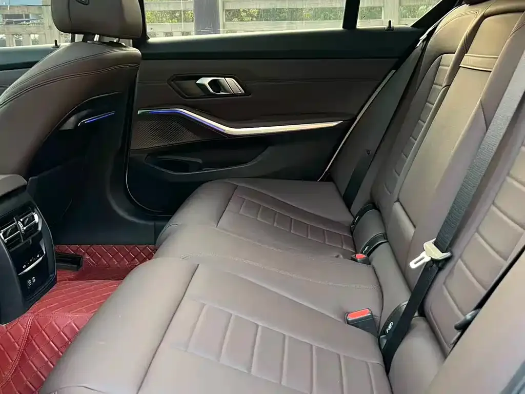 BMW 3 Series 2021 из CN, фото 7