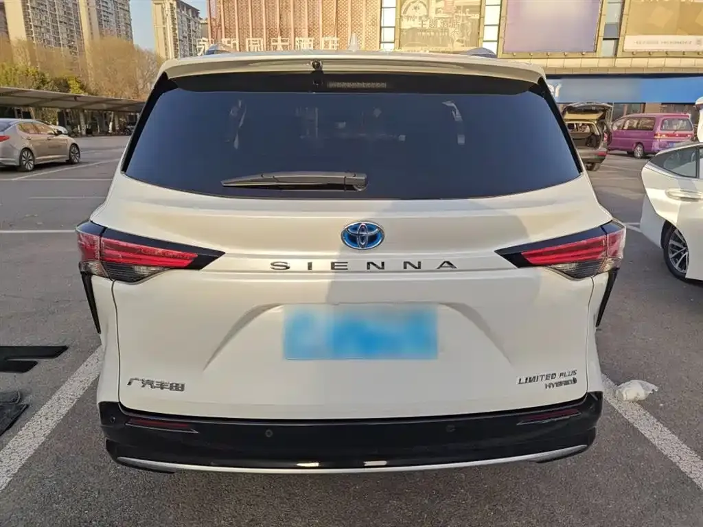 Toyota Sienna 2022 из CN, фото 6