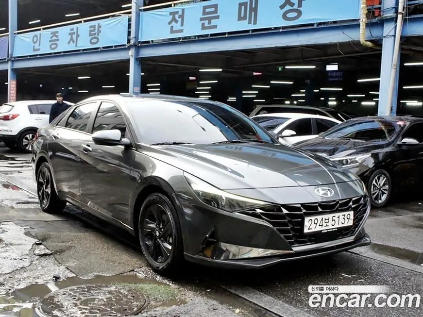 Hyundai AVANTE — фото 1