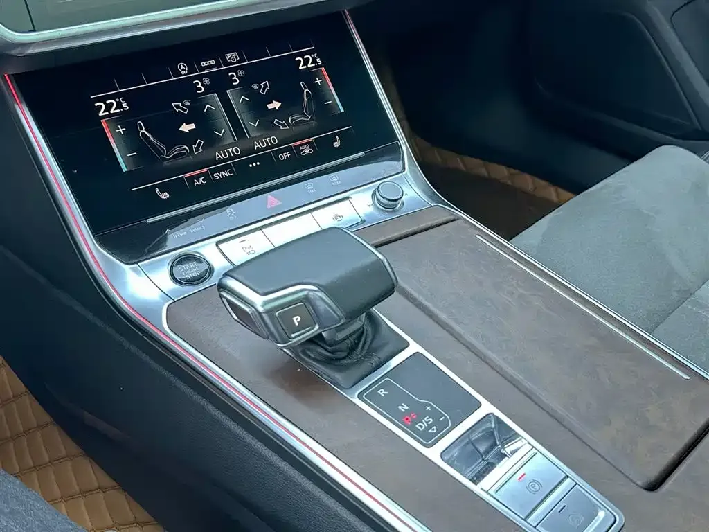 Audi A6L 2023 из CN, фото 10