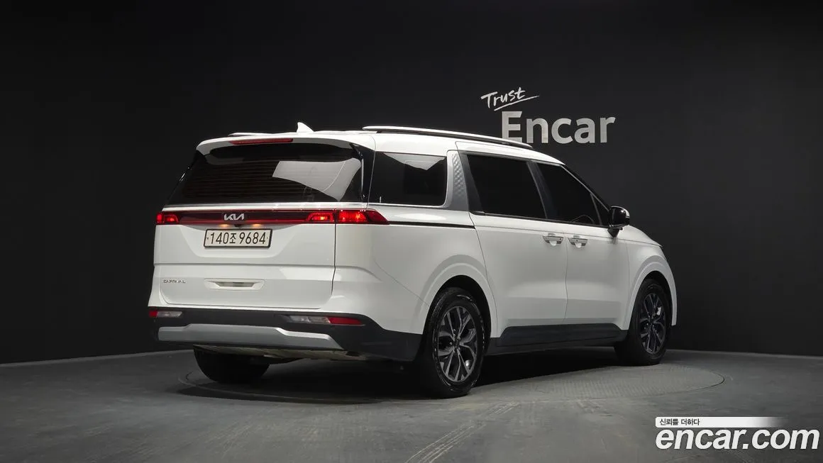 Kia Carnival — фото 2