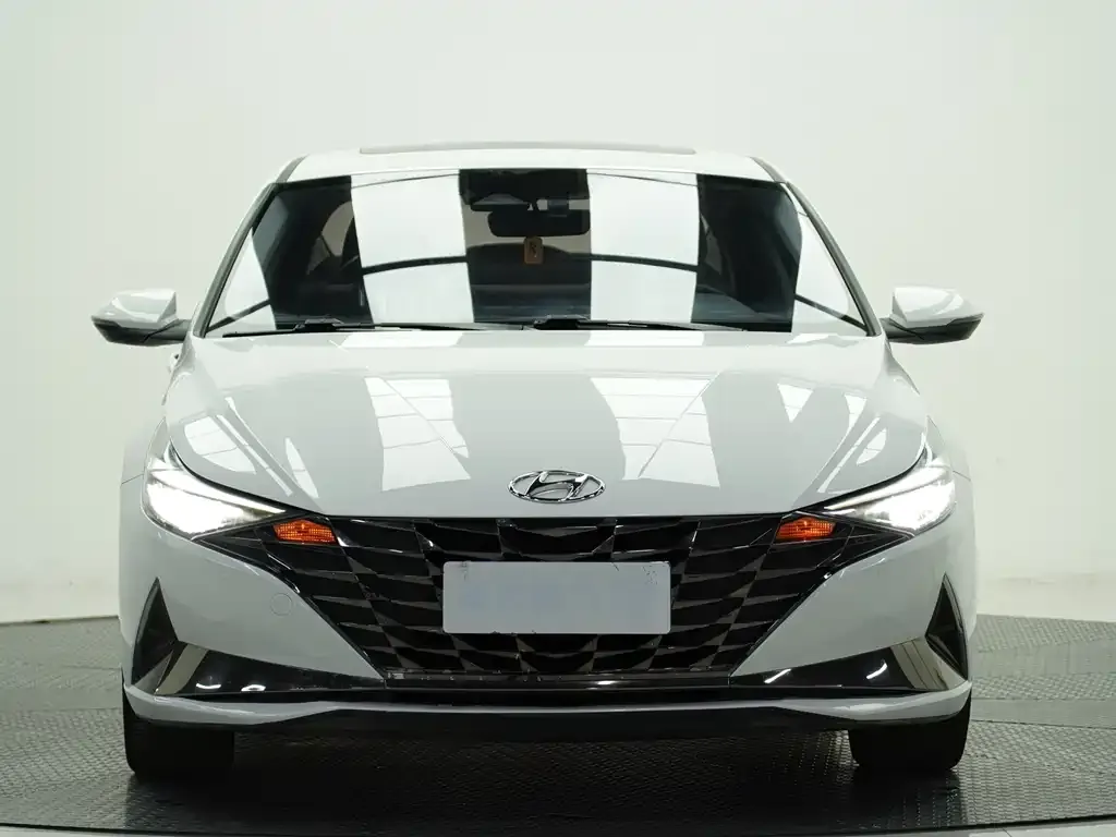 Hyundai Elantra 2022 из CN, фото 2