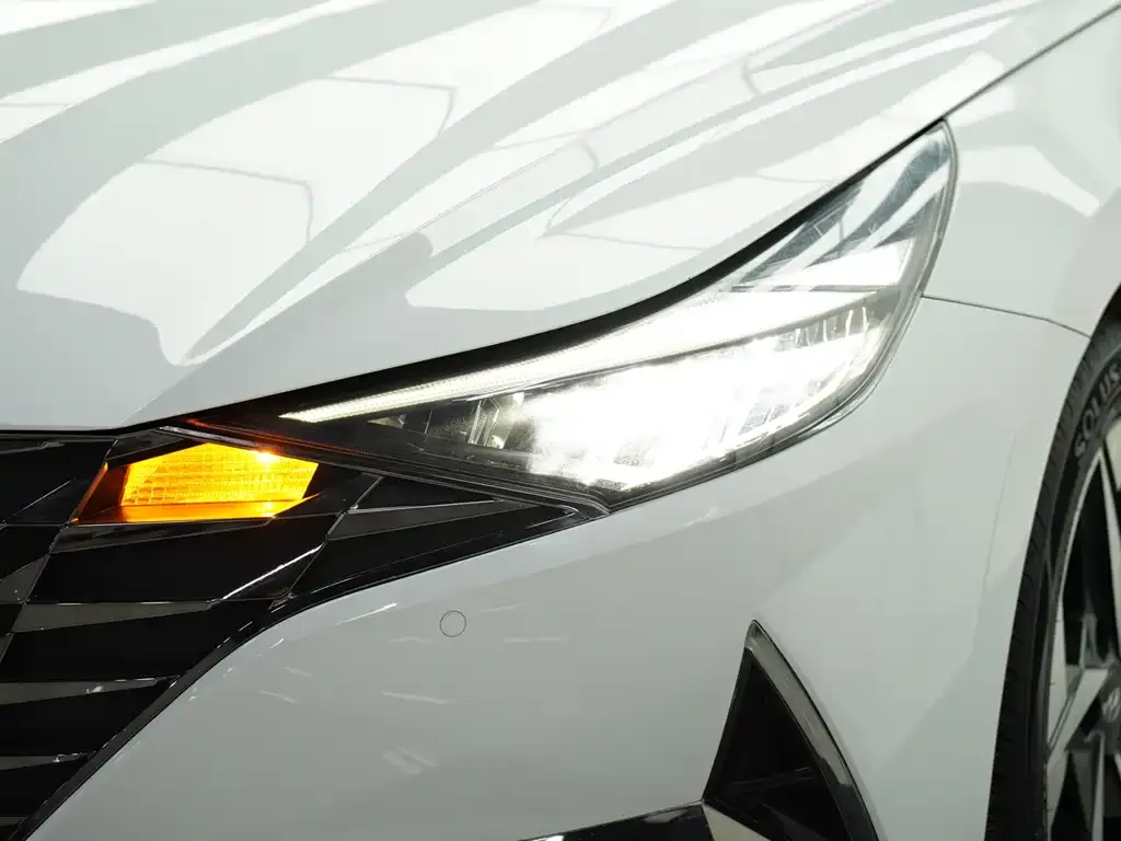 Hyundai Elantra 2022 из CN, фото 7