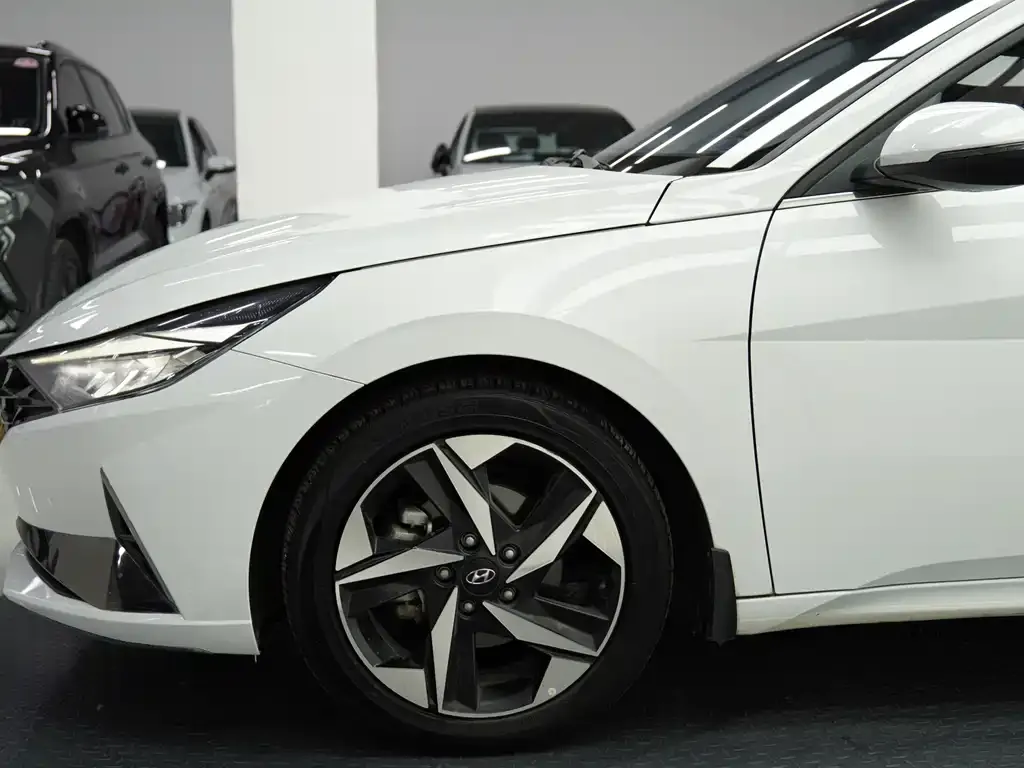 Hyundai Elantra 2022 из CN, фото 8
