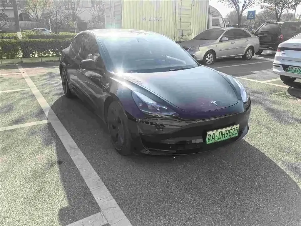 Tesla Model 3 2023 из CN, фото 3
