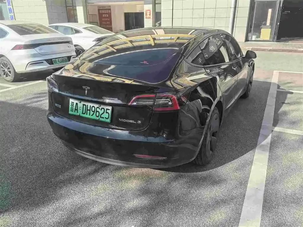 Tesla Model 3 2023 из CN, фото 4