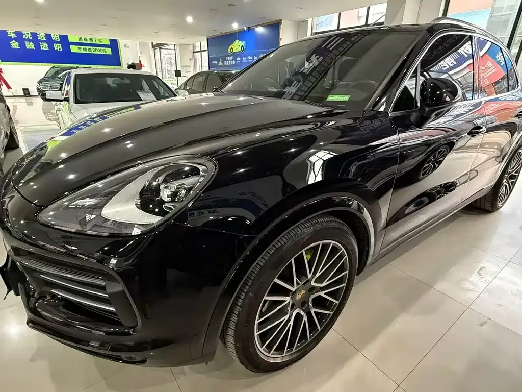 Porsche Cayenne Hybrid 2022 из CN, фото 1
