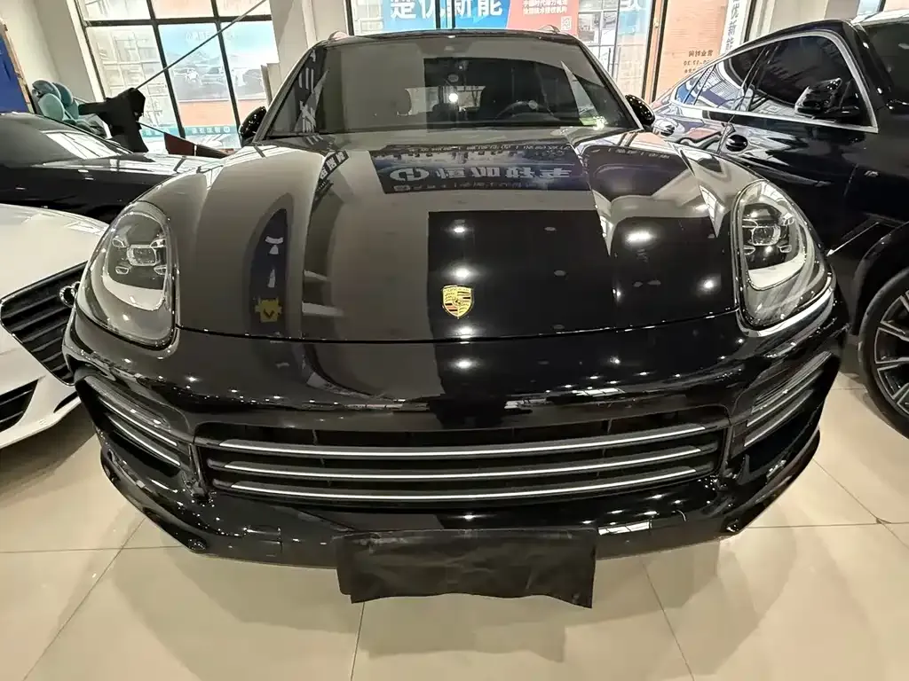 Porsche Cayenne Hybrid 2022 из CN, фото 2
