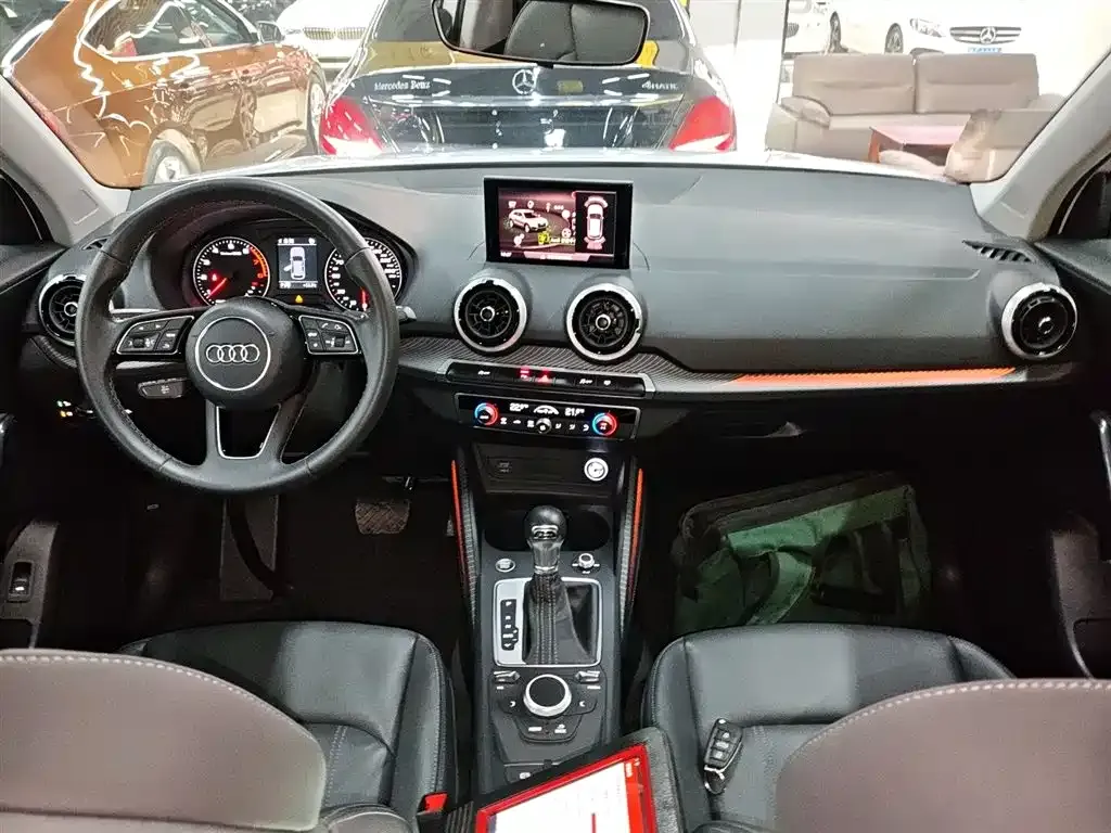 Audi Q2L 2024 из CN, фото 10