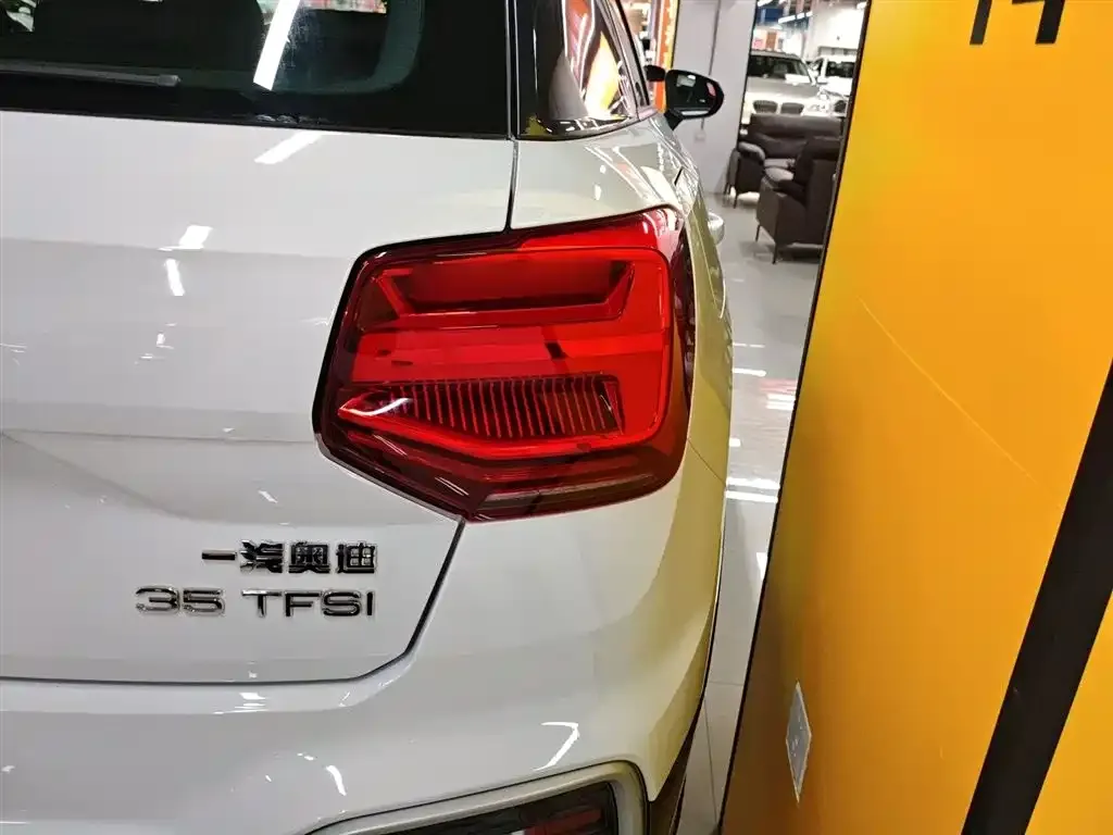 Audi Q2L 2024 из CN, фото 8