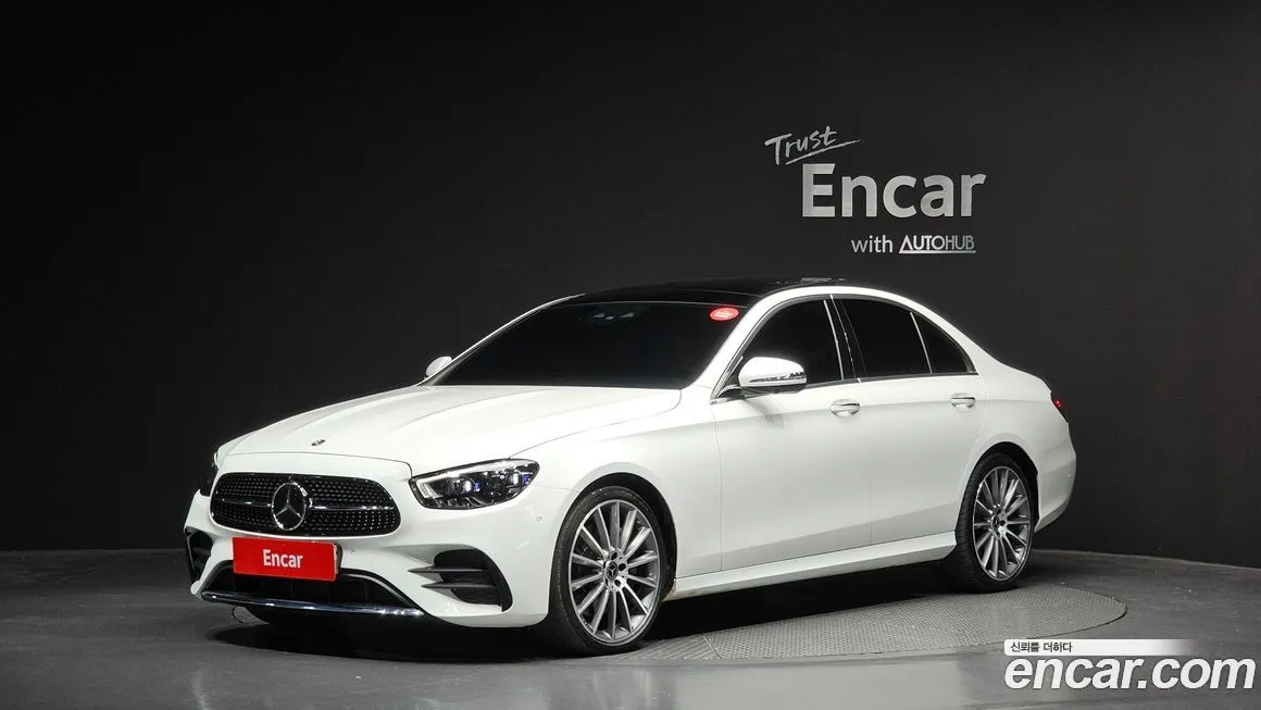 Mercedes-Benz E-Class — фото 1
