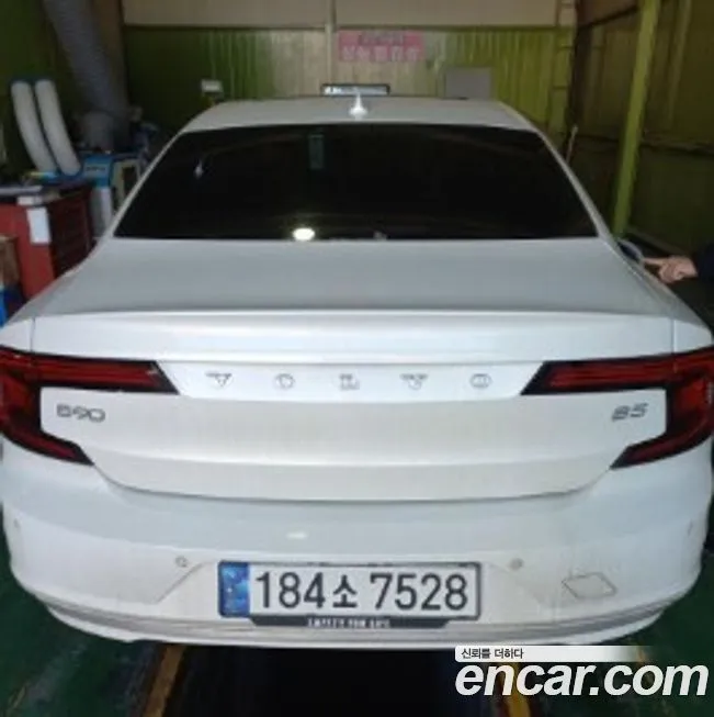 Volvo S90 2023 из KR, фото 2