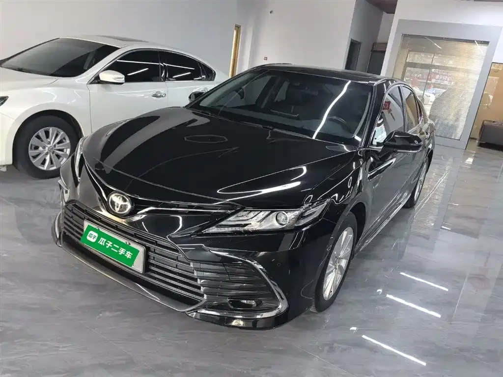 Toyota Camry 2023 из CN, фото 2