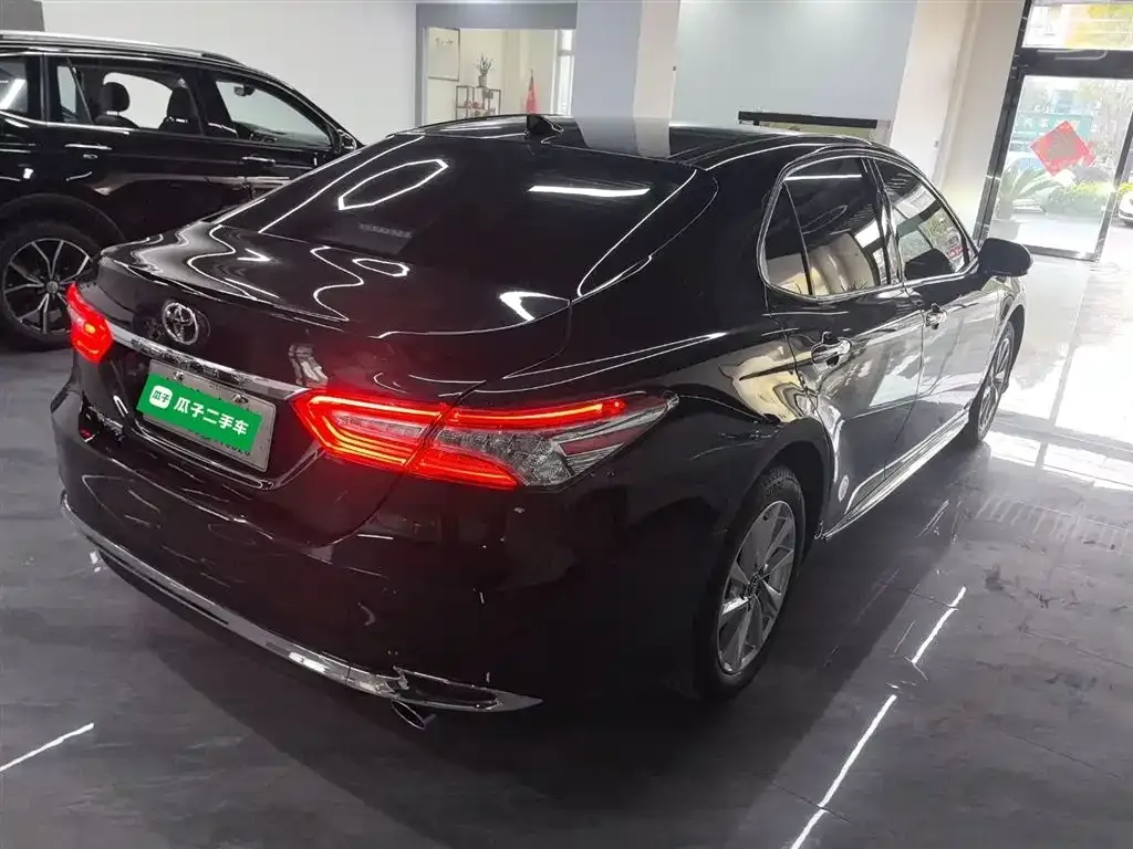 Toyota Camry 2023 из CN, фото 7