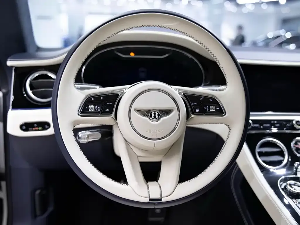 Bentley Continental 2025 из CN, фото 5