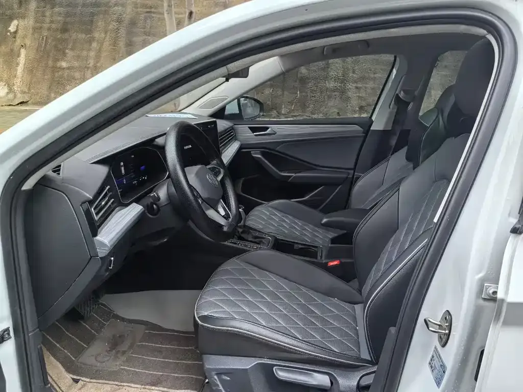 Volkswagen Sagitar 2024 из CN, фото 4