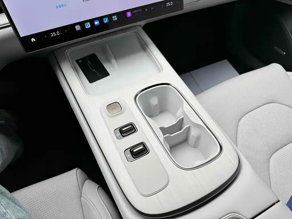 Xiaomi SU7 2024 из CN, фото 10