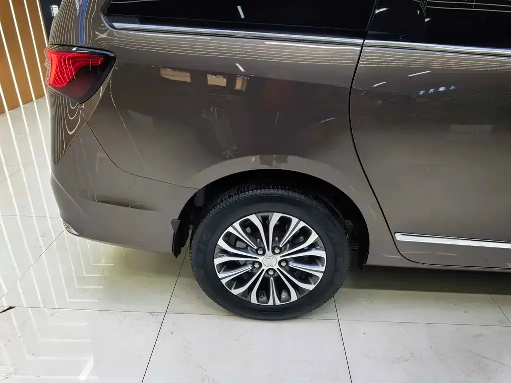 Buick GL8 2022 из CN, фото 7