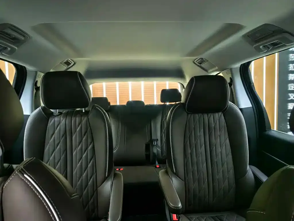 Buick GL8 2022 из CN, фото 8