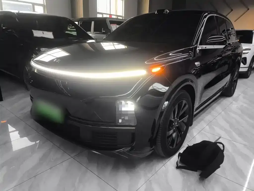 Li Auto L8 2023 из CN, фото 1