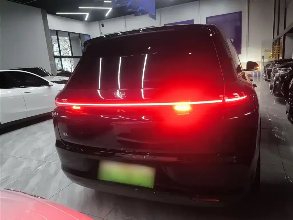 Li Auto L8 2023 из CN, фото 6
