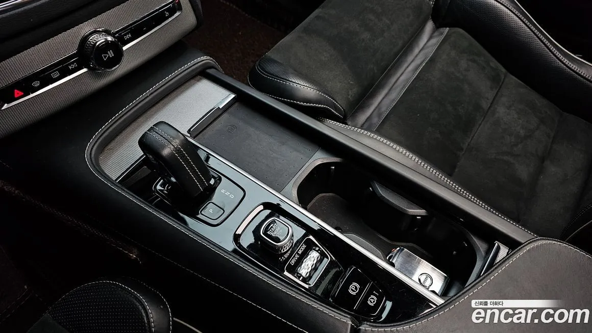 Volvo XC90 2021 из KR, фото 9