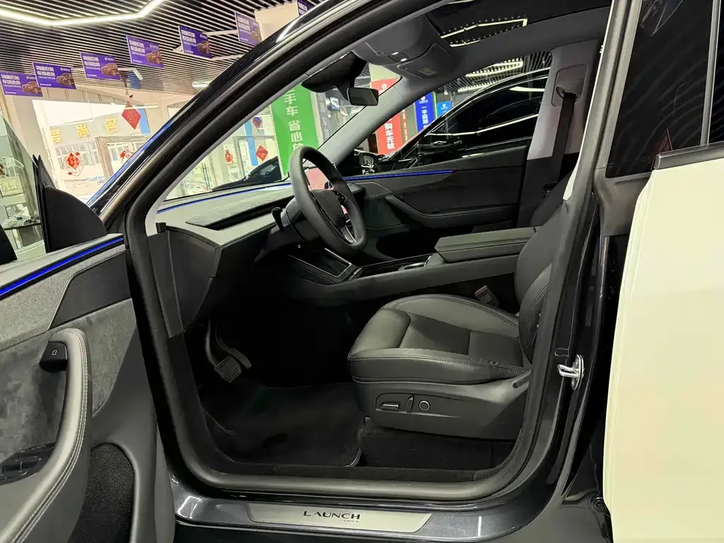 Tesla Model Y 2025 из CN, фото 3
