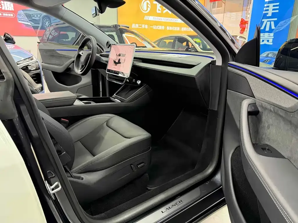 Tesla Model Y 2025 из CN, фото 4