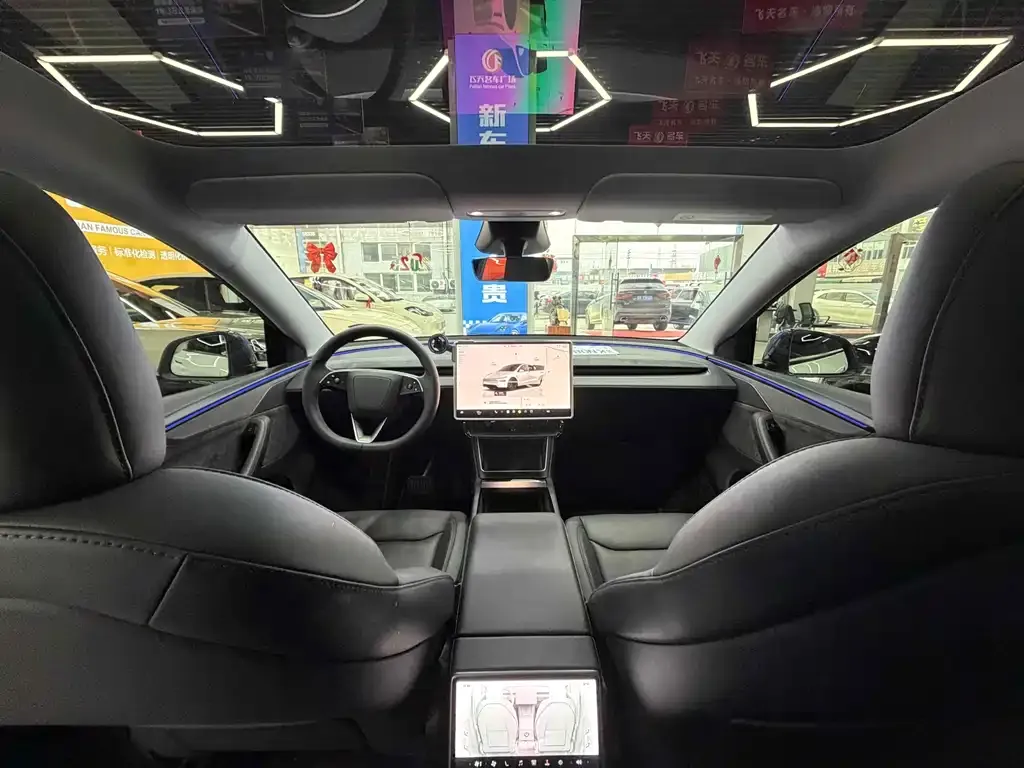 Tesla Model Y 2025 из CN, фото 7
