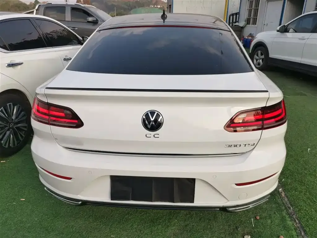 Volkswagen CC 2022 из CN, фото 6