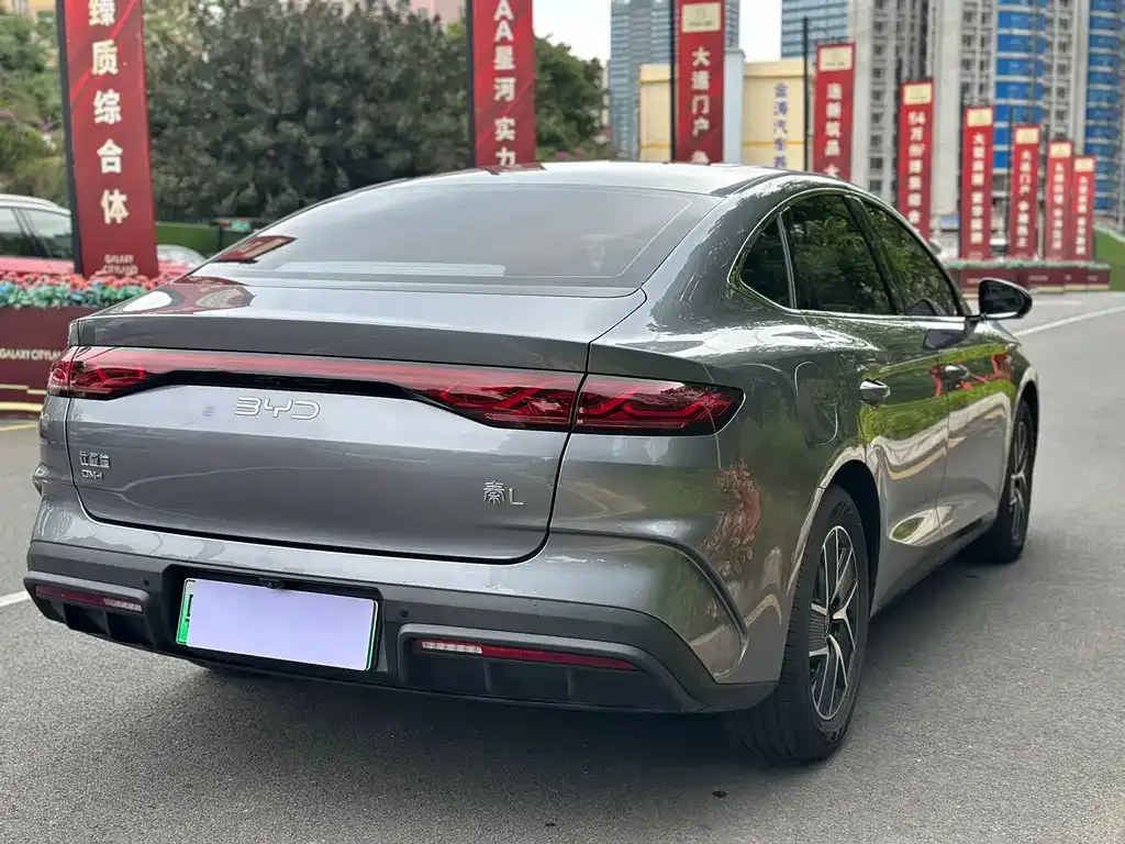 BYD Qin L — фото 4