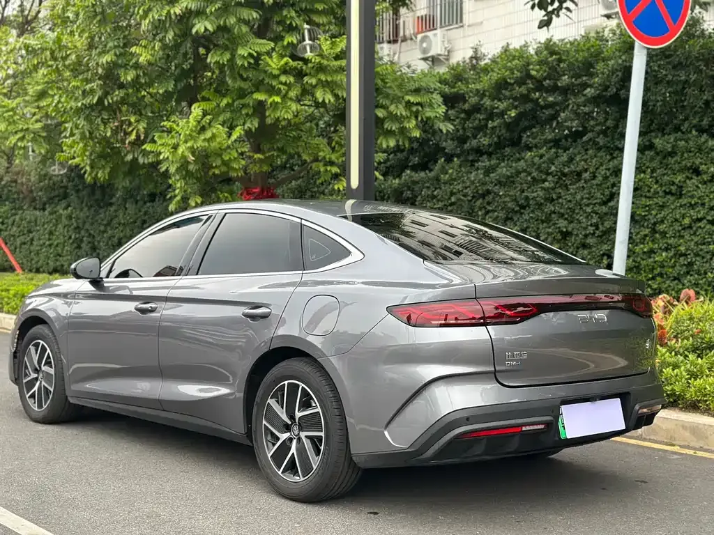 BYD Qin L — фото 6