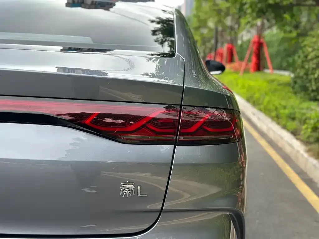BYD Qin L — фото 8
