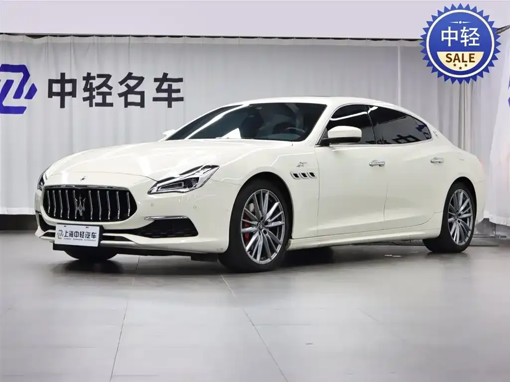 Maserati Quattroporte — фото 1