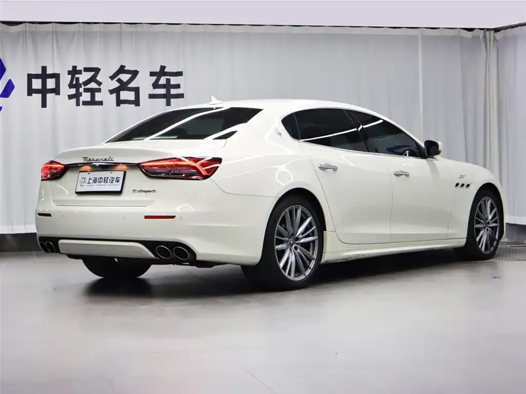 Maserati Quattroporte — фото 3