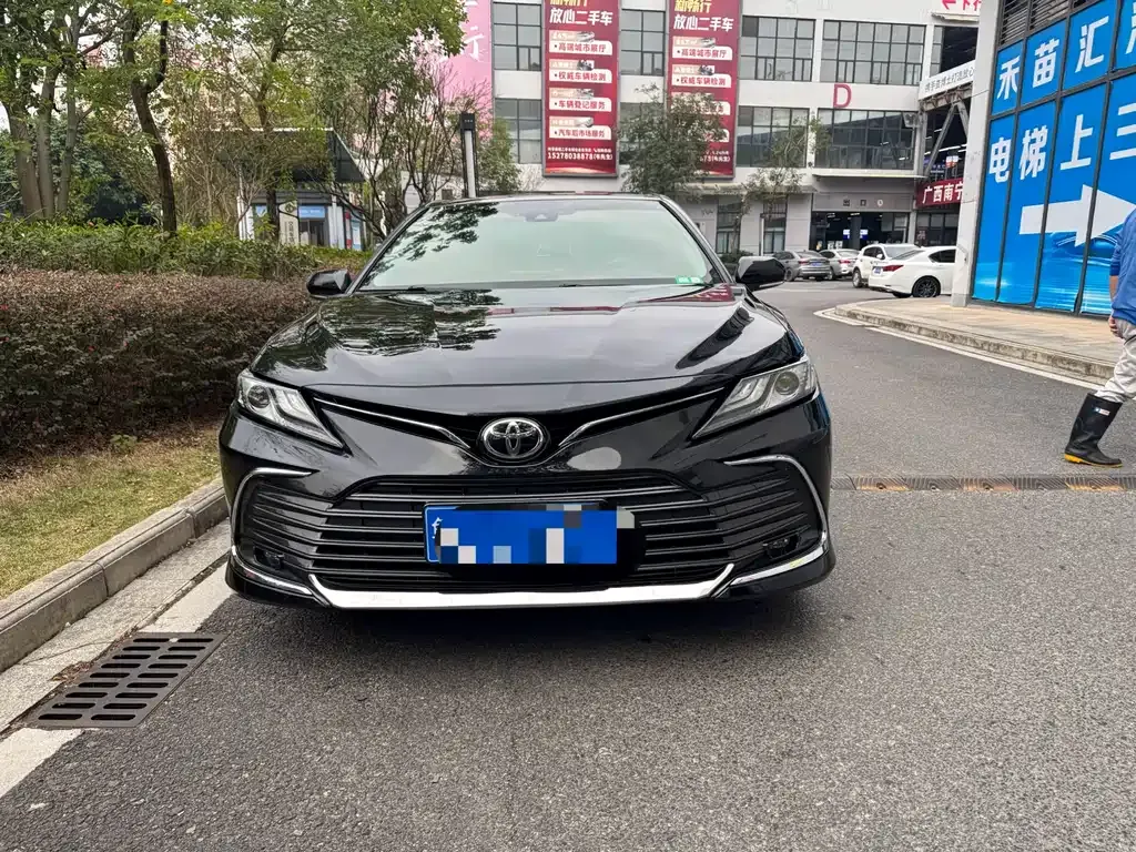 Toyota Camry 2021 из CN, фото 1
