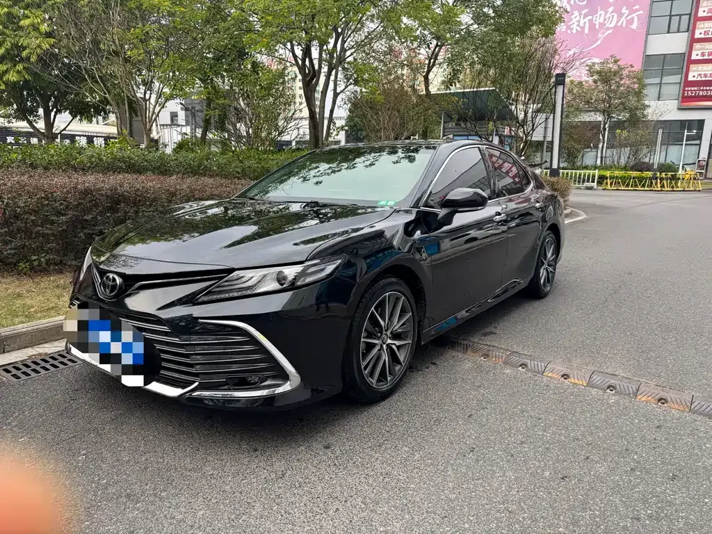 Toyota Camry 2021 из CN, фото 2