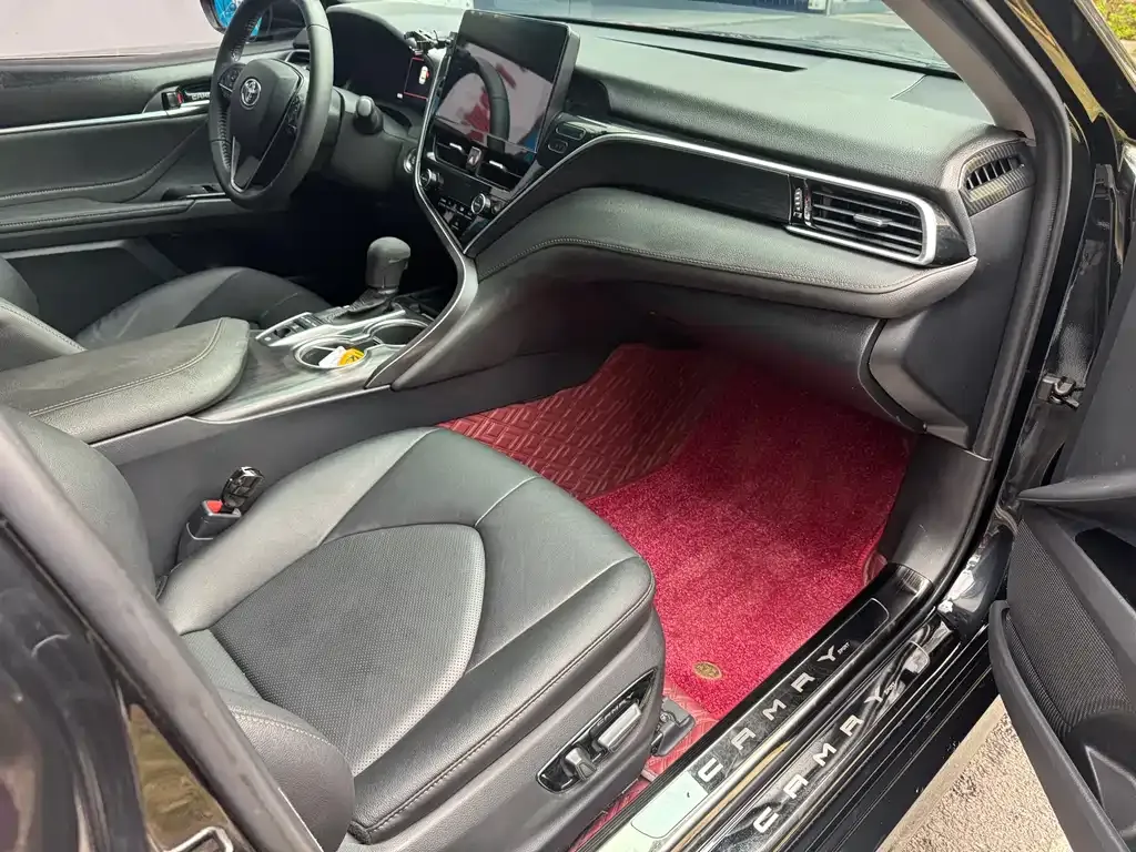 Toyota Camry 2021 из CN, фото 8