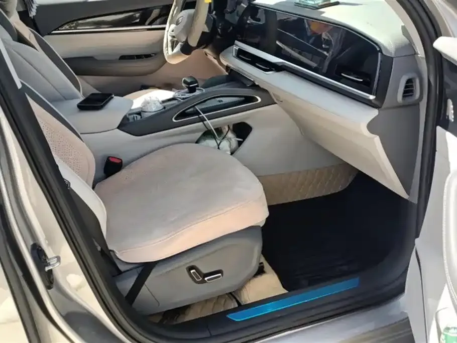 Geely Xingyue L 2025 из CN, фото 8
