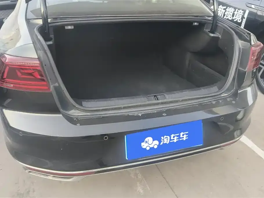Volkswagen Magotan 2023 из CN, фото 4