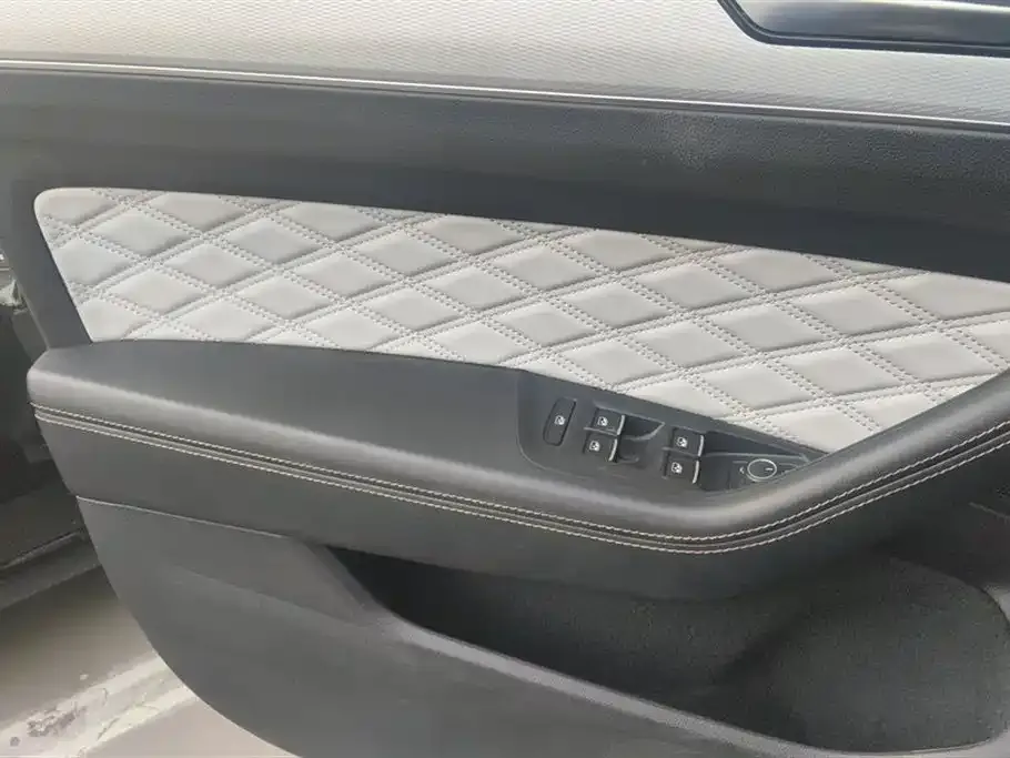 Volkswagen Magotan 2023 из CN, фото 7