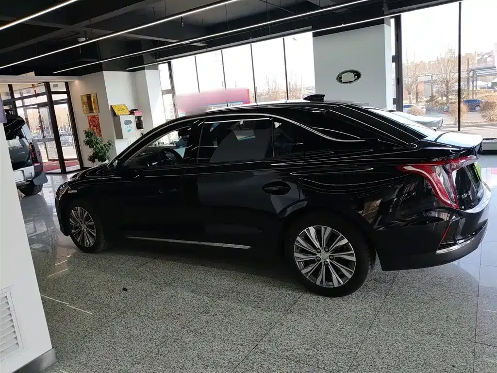 Hongqi E-QM5 2023 из CN, фото 5